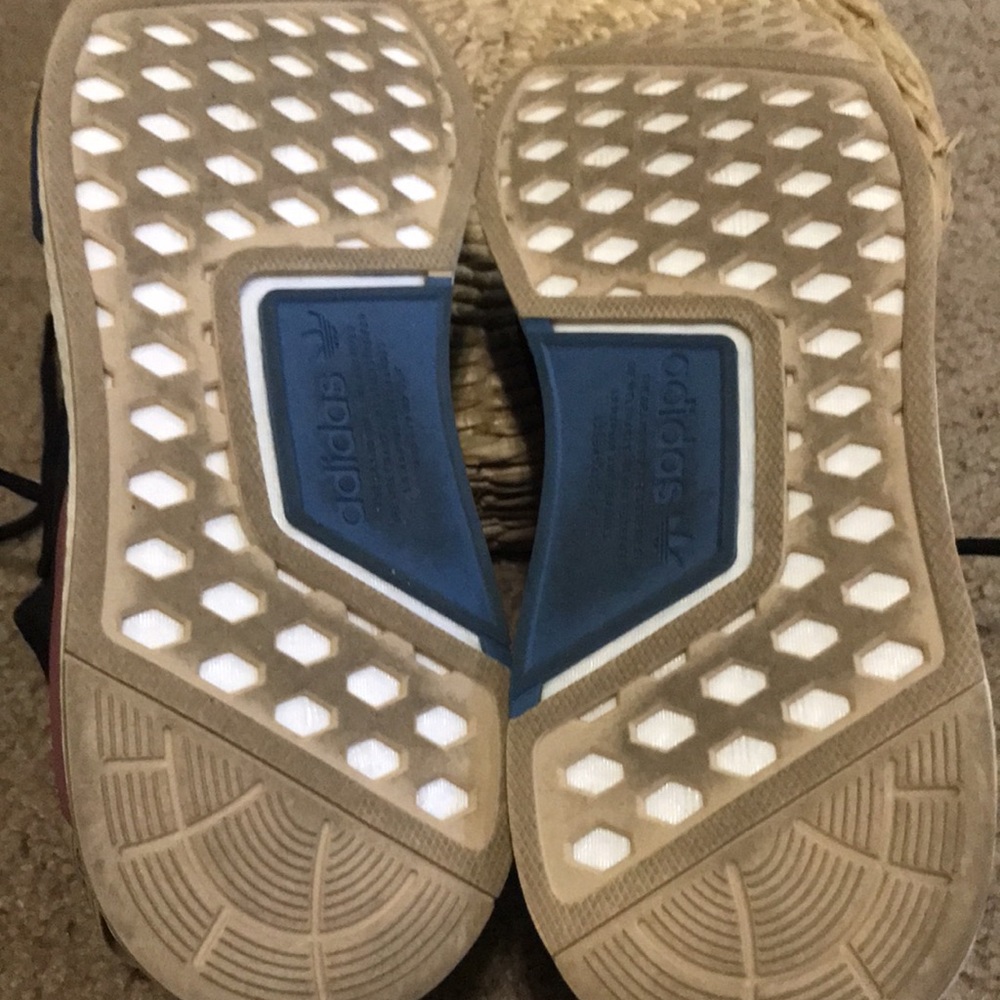Big Kids NMD R1 V2 Casual Sneakers from Finish Line - Picture 5 of 5